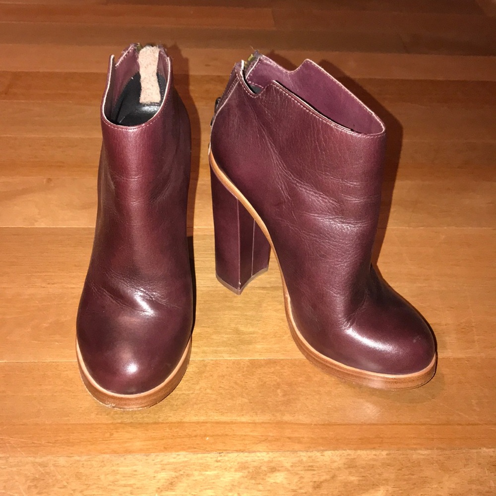 Dolce Vita booties